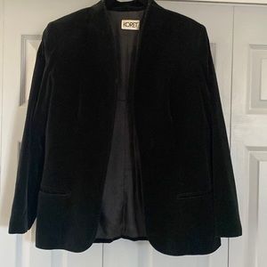 ⭐️⭐️2 for $10⭐️⭐️ Vintage Velvet Blazer